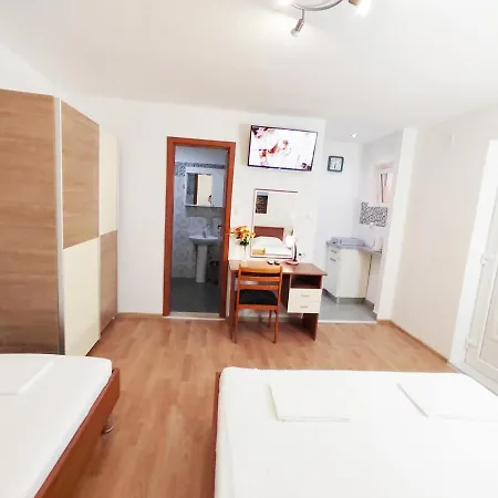 Apartmani Buljubasic Apartment *