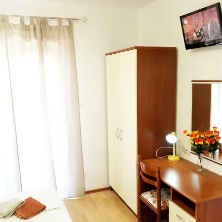 Apartmani Buljubasic * Baska Voda