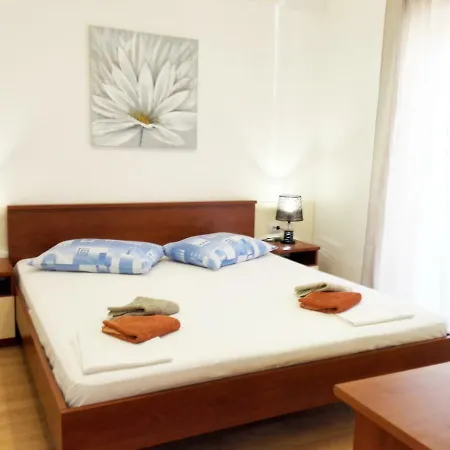 Apartmani Buljubasic Apartment *